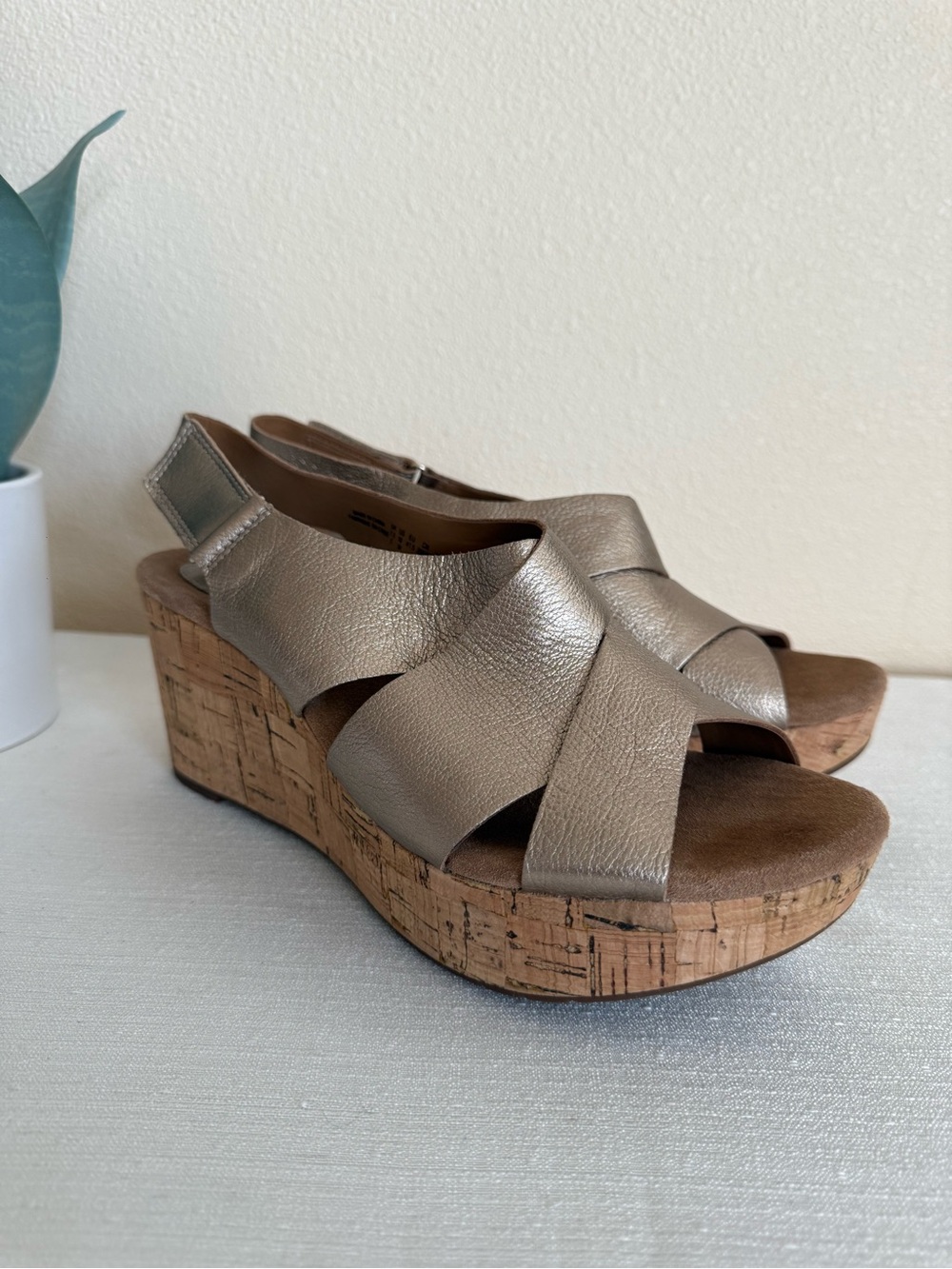 New Clarks Metallic Pewter Leather Wedge Sandals Slingback Cork Platform